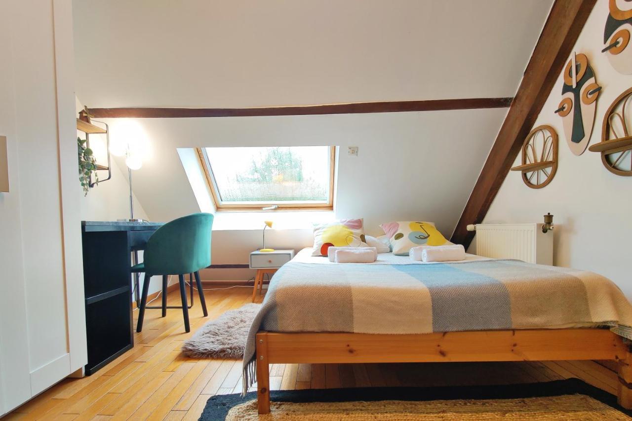 Art & Curiosity Cabinet Style Appartement With Paris View, Villa Des Ammonites 默东 外观 照片